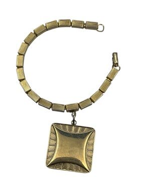 Coro Pegasus gold tone textured link bracelet w large dangle charm vintage